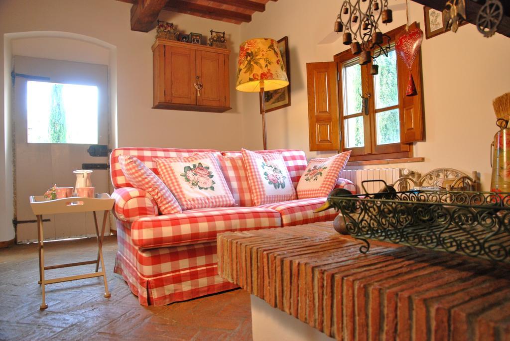 פאלאיה Appartamento Con Patio Privato E Giardino Tra Pisa E Firenze חדר תמונה
