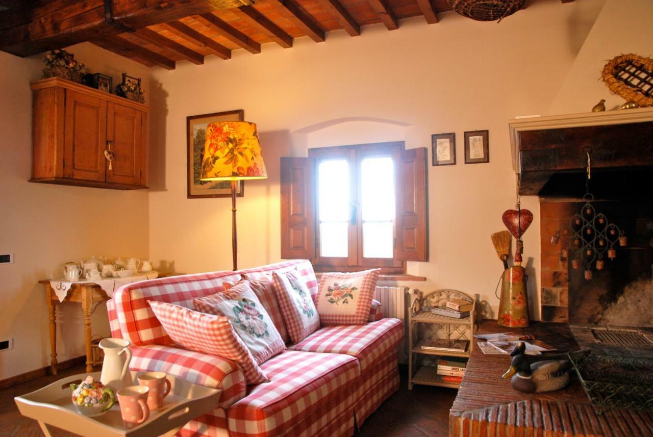 פאלאיה Appartamento Con Patio Privato E Giardino Tra Pisa E Firenze מראה חיצוני תמונה